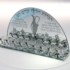 CLEAR OIL JUG MENORAH 28X16 CM.