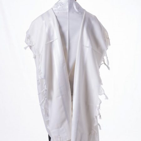 WOOL TALLIT