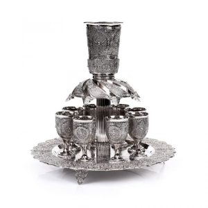 SILVER PLATED FILIGREE WINE DIVIDER W/8 SMALL CUPS & TRAY