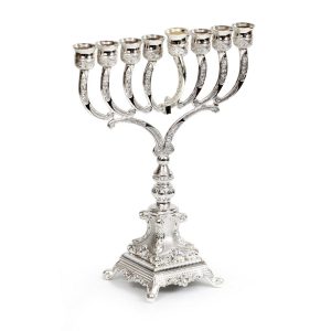 SP. SQUARE BASE MENORAH 28 CM.