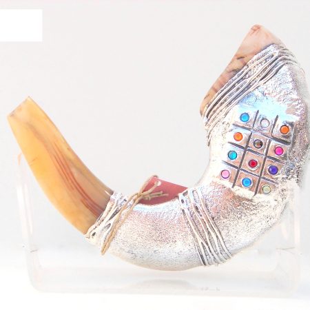 S "BREAST PLATE" NO. 4 SHOFAR ON STAND