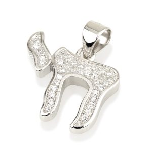 S ZIRCON STONES WHITE CHAI PENDANT